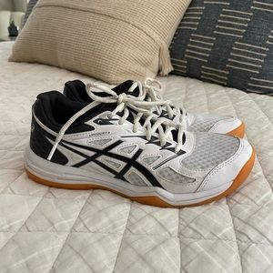 ASICS upcourt 4 volleyball shoes
